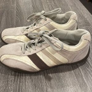 Perry Ellis America - Jefferson casual shoe. Leather and suede upper upper.